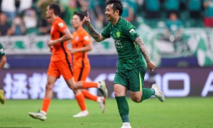 中超-法比奥破门张稀哲点射 国安2-1逆转玉昆16轮不败领跑