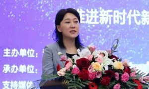 女市长许爱莲，敛财5亿加拿大20套房产，后台关系通天