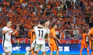 中超-韦世豪助攻帽子戏法费利佩双响 蓉城客场5-1玉昆