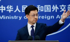 美俄将目光投向中国，特朗普和普京都想知道，中方对伊朗什么态度？