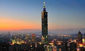 大陆万没料到，“芯片内鬼”竟然是他！美国突然对芯片出手，不简单
