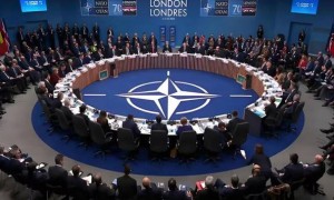 敏感时刻！3大邻国同时派人访华，“求”的都是同一件事