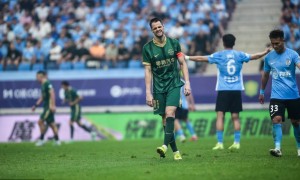 中超-马莱莱建功卢卡斯破门被吹 大连英博主场1-0浙江队