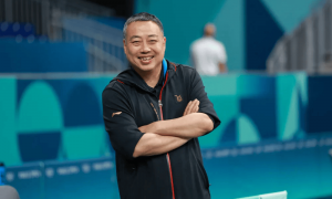 刘国梁获联合国运动会亲善大使聘书