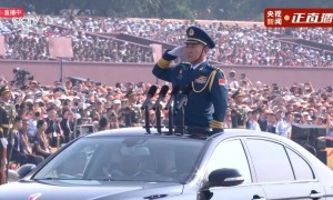 这名中将，任九三阅兵总指挥