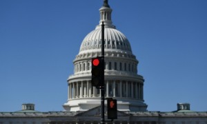 时隔12年美国非农数据再度延迟发布,如何影响市场降息预期?