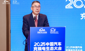 边振瑚:把新能源汽车充电设施出海的文章做得更精彩