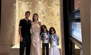 郭富城老婆晒孕期健身照,挺大肚练瑜伽不娇气,长胎少长肉美翻了