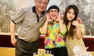 金龟子女儿二胎流产,泪洒直播间却没遭同情,疑频繁直播劳累导致