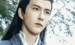 于朦胧深夜坠楼,兜里两块劳力士,知情人透内幕,阿姨吓得报警