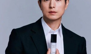郑成日宣布跟妻子离婚!42岁他曾凭《黑暗荣耀》逆袭走红