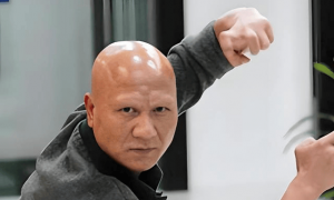 著名演员计春华:演了一辈子坏人,被称为“国宝级的坏蛋”,却娶了还珠格格中最美的她