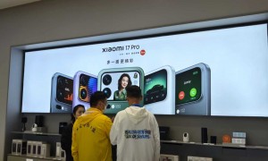 抢首发、卷价格,国产手机上演“十月围城”